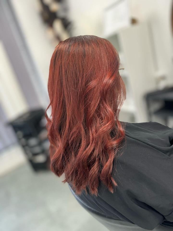 Teona Coloriste — Coupe & coiffage
